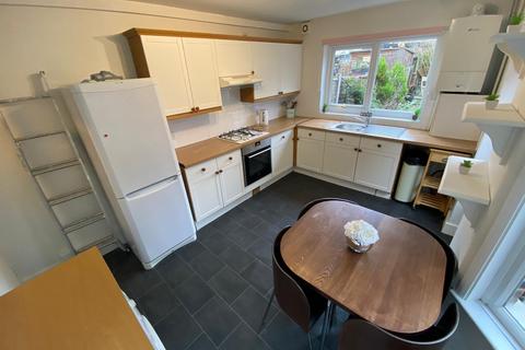 4 bedroom terraced house to rent - Leyton E10