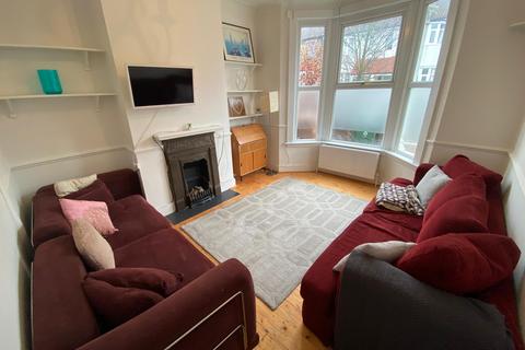 4 bedroom terraced house to rent - Leyton E10