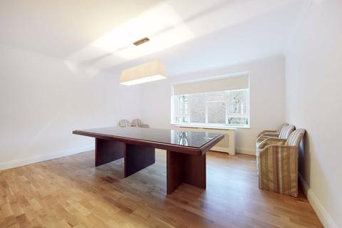 3 Pembroke Terrace, London, NW8 6EH