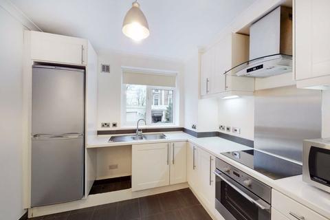 3 Pembroke Terrace, London, NW8 6EH