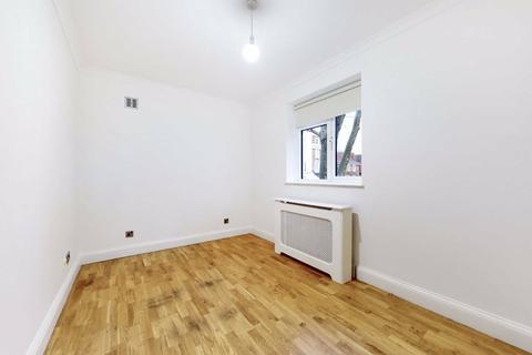 3 Pembroke Terrace, London, NW8 6EH