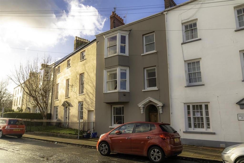 87 Hill Street, Haverfordwest, SA61 1QL 5 bed townhouse £249,950