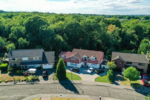 6 Ascot Close, Chatham, ME5 8PT
