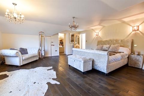 6 Ascot Close, Chatham, ME5 8PT
