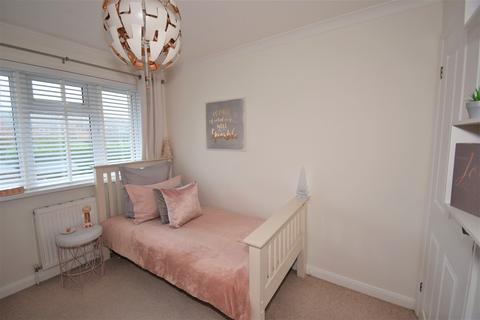 5 Aintree Road, Chatham, ME5 8PY