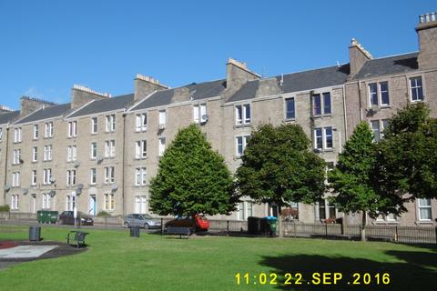 2 bedroom flat to rent, Milnbank Road, Dundee, DD1