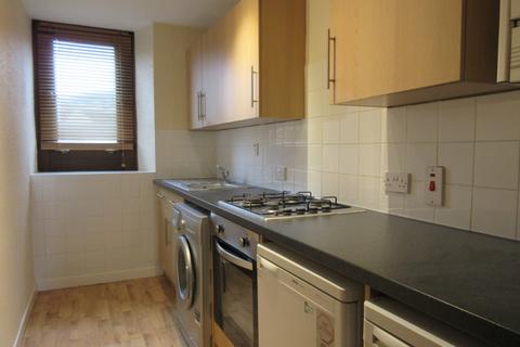 2 bedroom flat to rent, Milnbank Road, Dundee, DD1