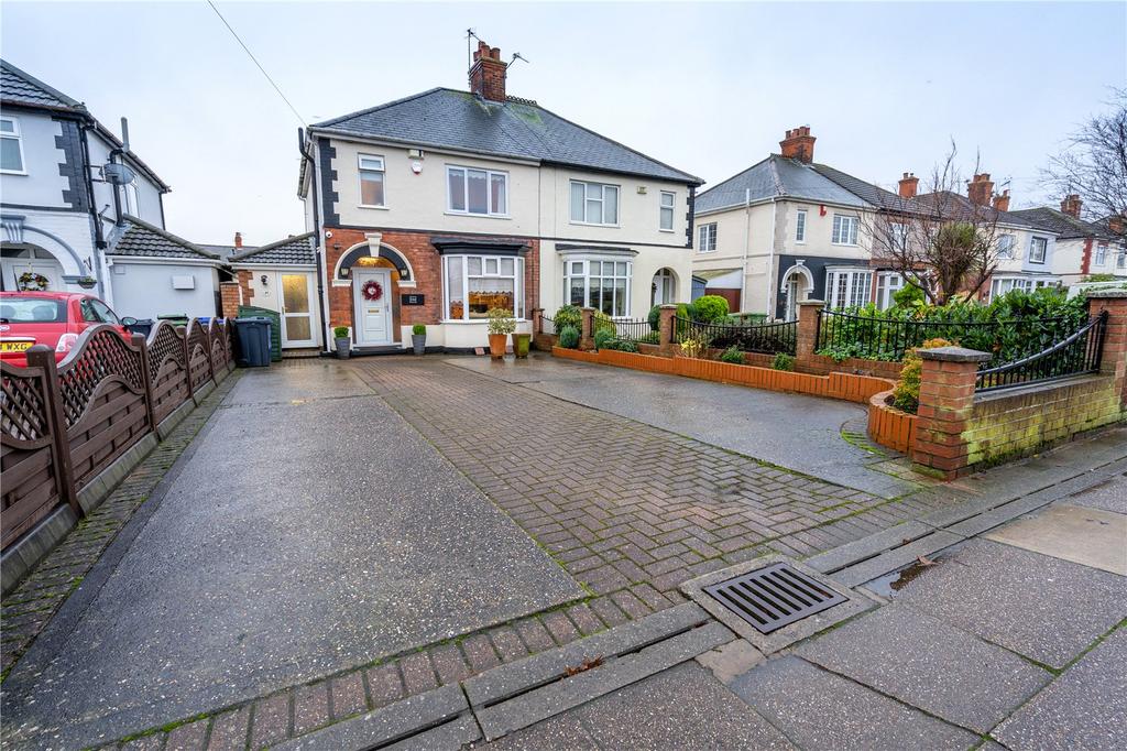 Yarborough Road, Grimsby, DN34 3 bed semidetached house £135,000