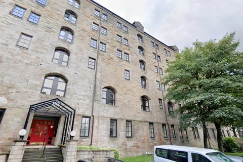 2 bedroom flat to rent, Bell Street, Merchant City, Glasgow, G4