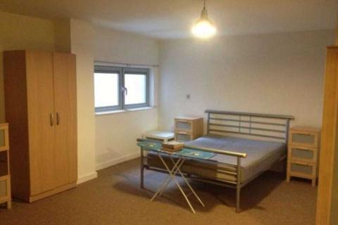 2 bedroom apartment to rent, Hermit Road, Canning Town