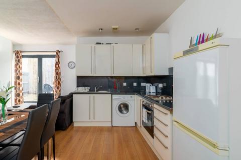 2 bedroom apartment to rent, Barnet Grove, Bethnal Green, E2