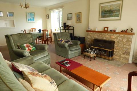 58 Burnards Field Road, Colyton, EX24 6PF