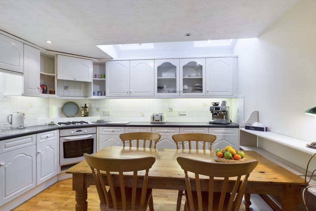 Kitchen/Dining Area
