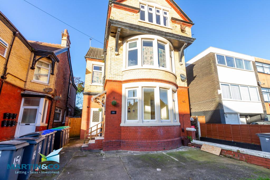 Reads Avenue, Blackpool 2 bed ground floor flat £475 pcm (£110 pw)