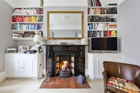128 Addison Gardens, London, W14 0DS