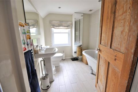 5 Spencers Road, Horsham, RH12 2JQ