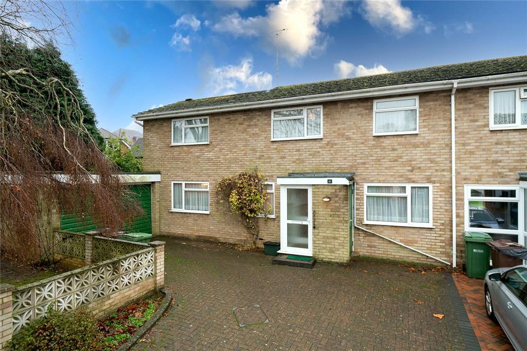 Aplins Close, Harpenden 4 bed end of terrace house £800,000