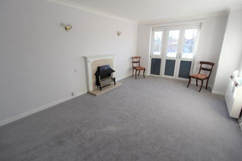 2 bedroom retirement property for sale, Maples Court, Bedford Road, Hitchin, SG5