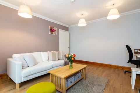 3 Glen Place, Penicuik, EH26 0AL