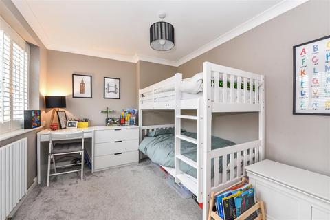 6 Daltons Place, Arundel, BN18 9JU