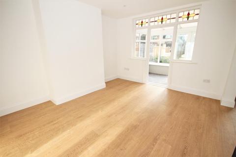 7 Grantham Avenue, Hartlepool, TS26 9QT