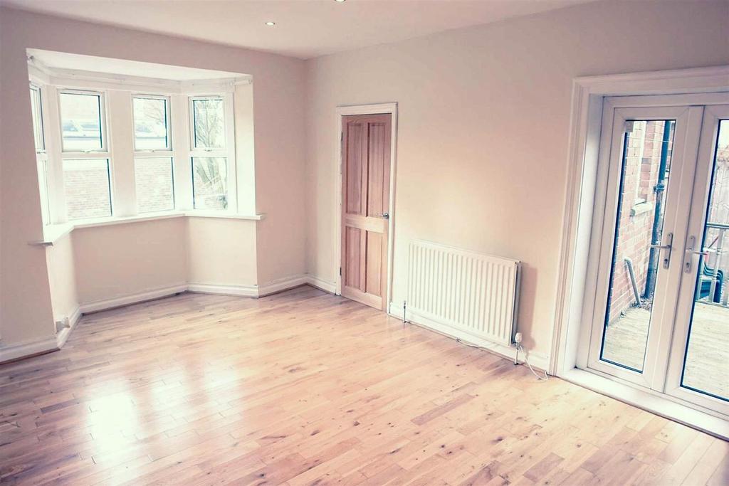 Windsor Avenue, Gateshead 2 bed ground floor flat £495 pcm (£114 pw)