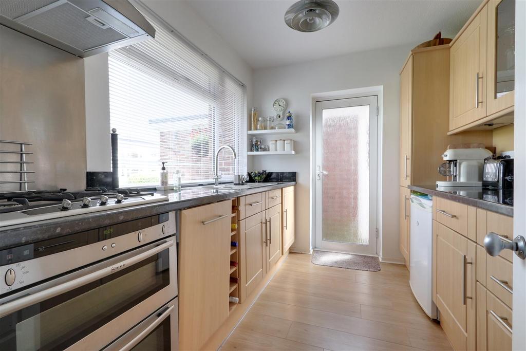 Claverton Road, Saltford, Bristol 3 bed semidetached house £399,995