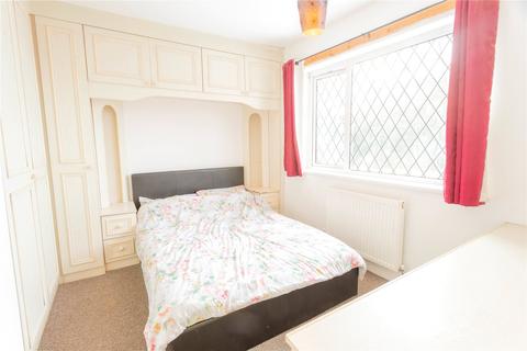 72 Holly Grove, Chadderton, Oldham, OL9 0DQ