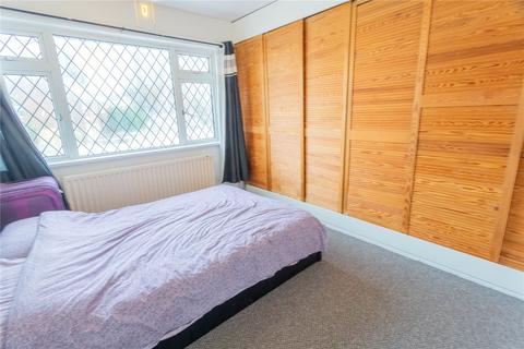 72 Holly Grove, Chadderton, Oldham, OL9 0DQ