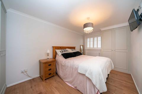 10 Fieldway, Bovingdon, Hemel Hempstead, HP3 0EY