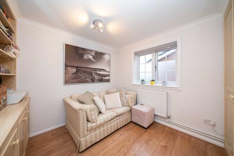 10 Fieldway, Bovingdon, Hemel Hempstead, HP3 0EY