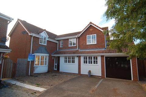 4 bedroom detached house to rent, Miles Hawk Way, Mildenhall, Bury St Edmunds, Suffolk, IP28