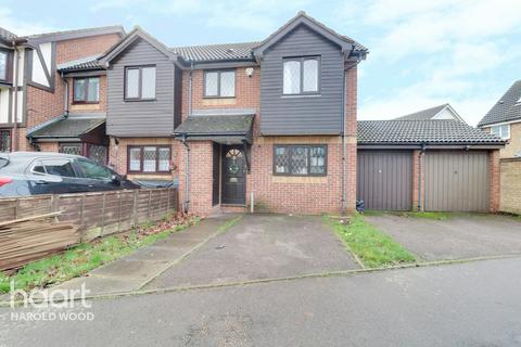 13 Jacobs Avenue, Harold Wood, Romford, RM3 0WR