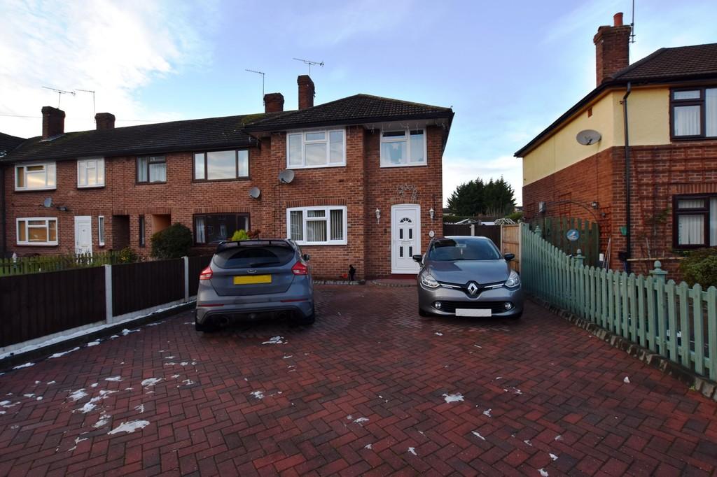 Dalelands Estate, Market Drayton 3 bed end of terrace house £160,000