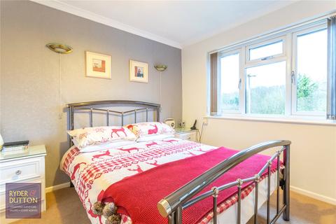 28 Bates Close, Rochdale, OL11 2TU