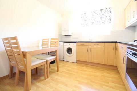 3 bedroom flat to rent, Hilton Heights, Woodside, AB24