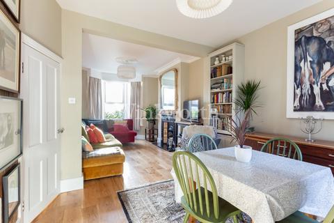 30 Graham Road, London, N15 3NL