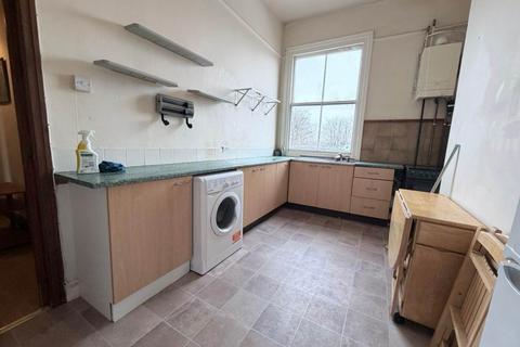 2 bedroom flat to rent, Northernden Road, Sale