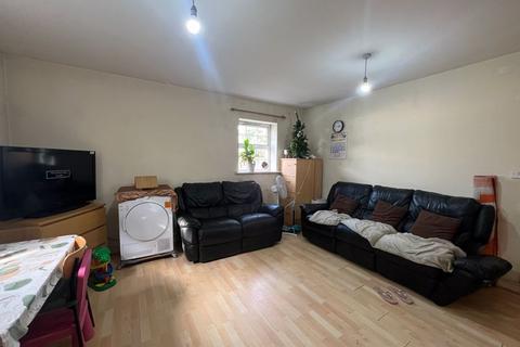 2 bedroom apartment to rent, Champs Sur Marne, Bristol