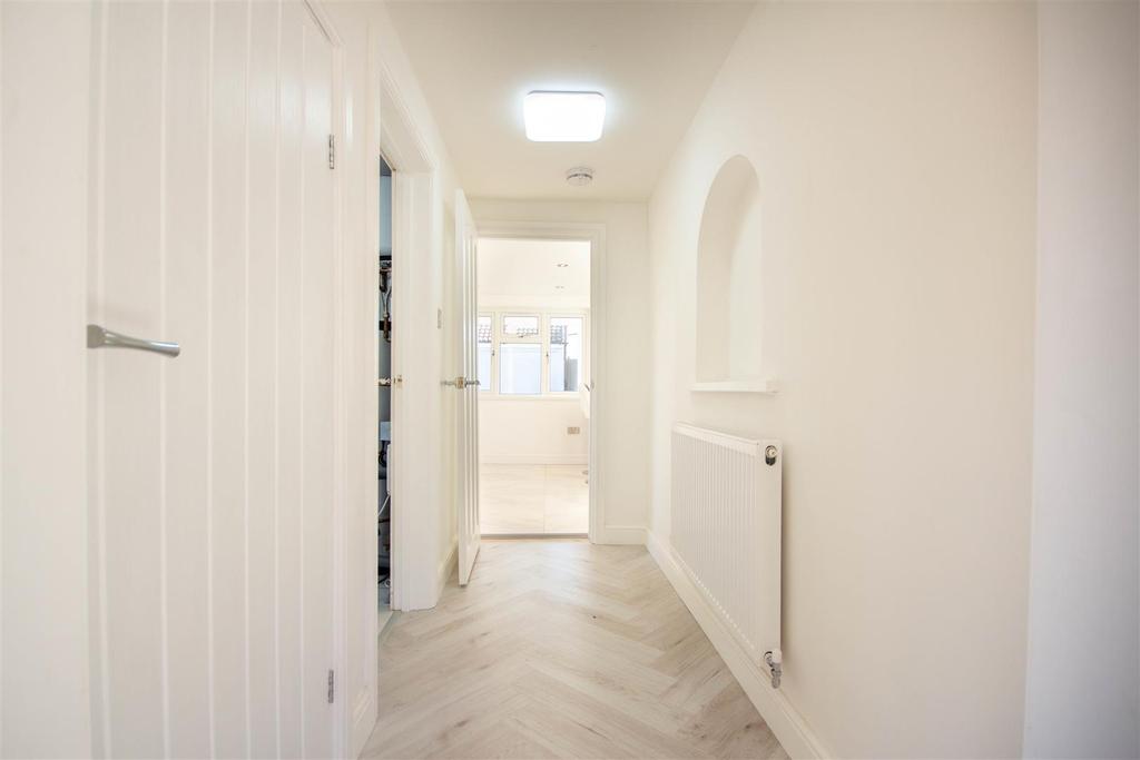 Hallway.jpg