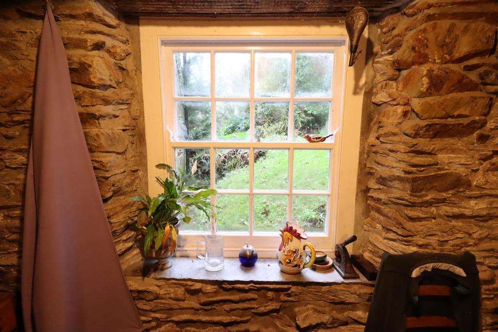 Grampound Road 4 bed farm house for sale £435,000