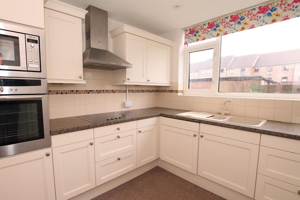 Kitchen (Main)