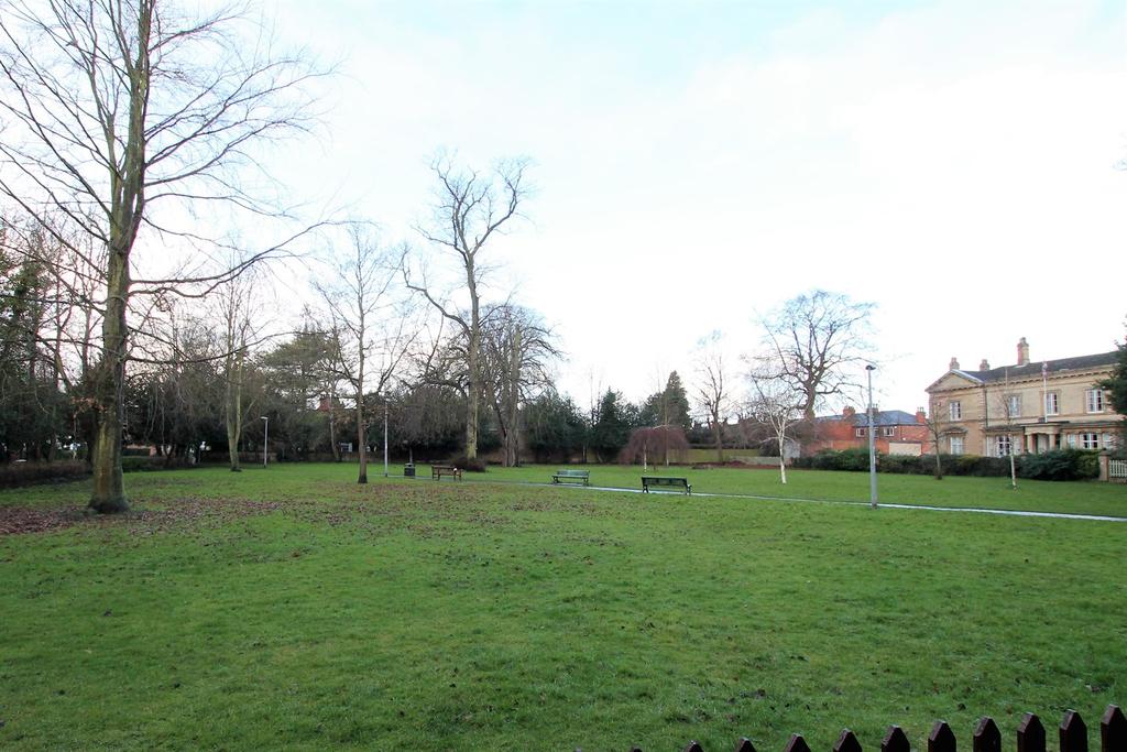 Grandads+Park