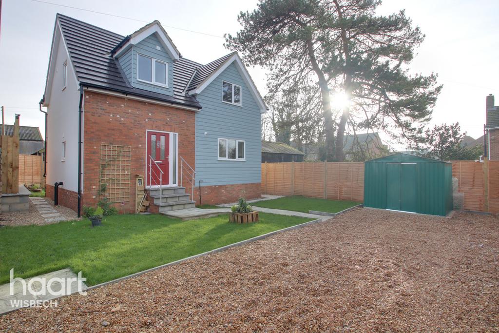 Bridge Road, Sutton Bridge 3 bed detached house £210,000
