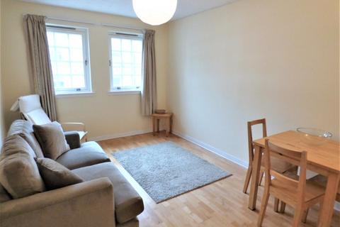 1 bedroom flat to rent, Causewayside, Meadows, Edinburgh, EH9