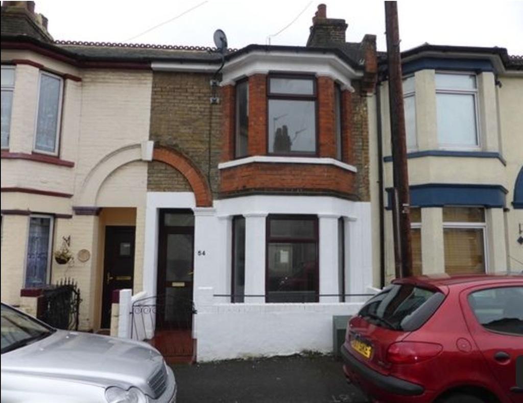 Balfour Road, Dover 2 bed terraced house £725 pcm (£167 pw)