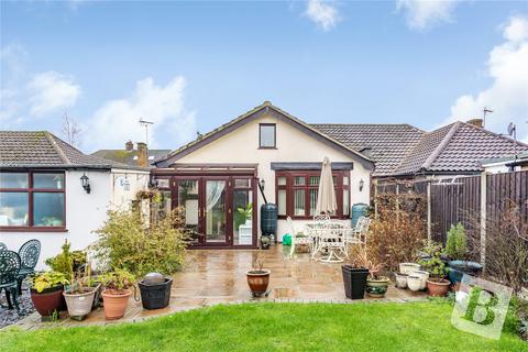 7 Brookmans Close, Upminster, RM14 1SJ