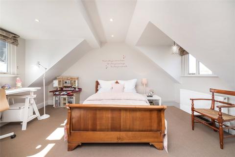 9 Umbria Street, London, SW15 5DP