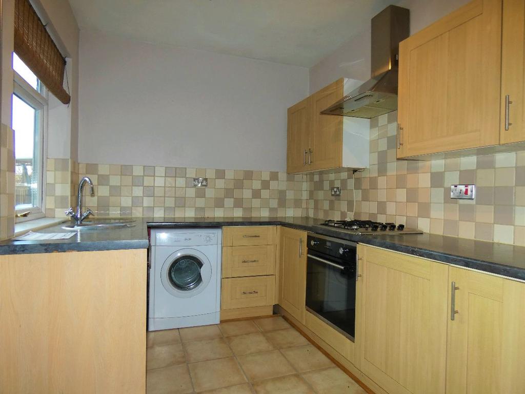 Oxford Road, Maybank, NewcastleunderLyme, ST5 0PZ 3 bed terraced