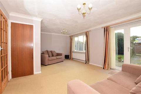 12 Ashdown Crescent, New Romney, TN28 8EU